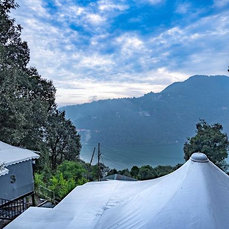 The Whispering Oaks Hotell Nainital Eksteriør bilde