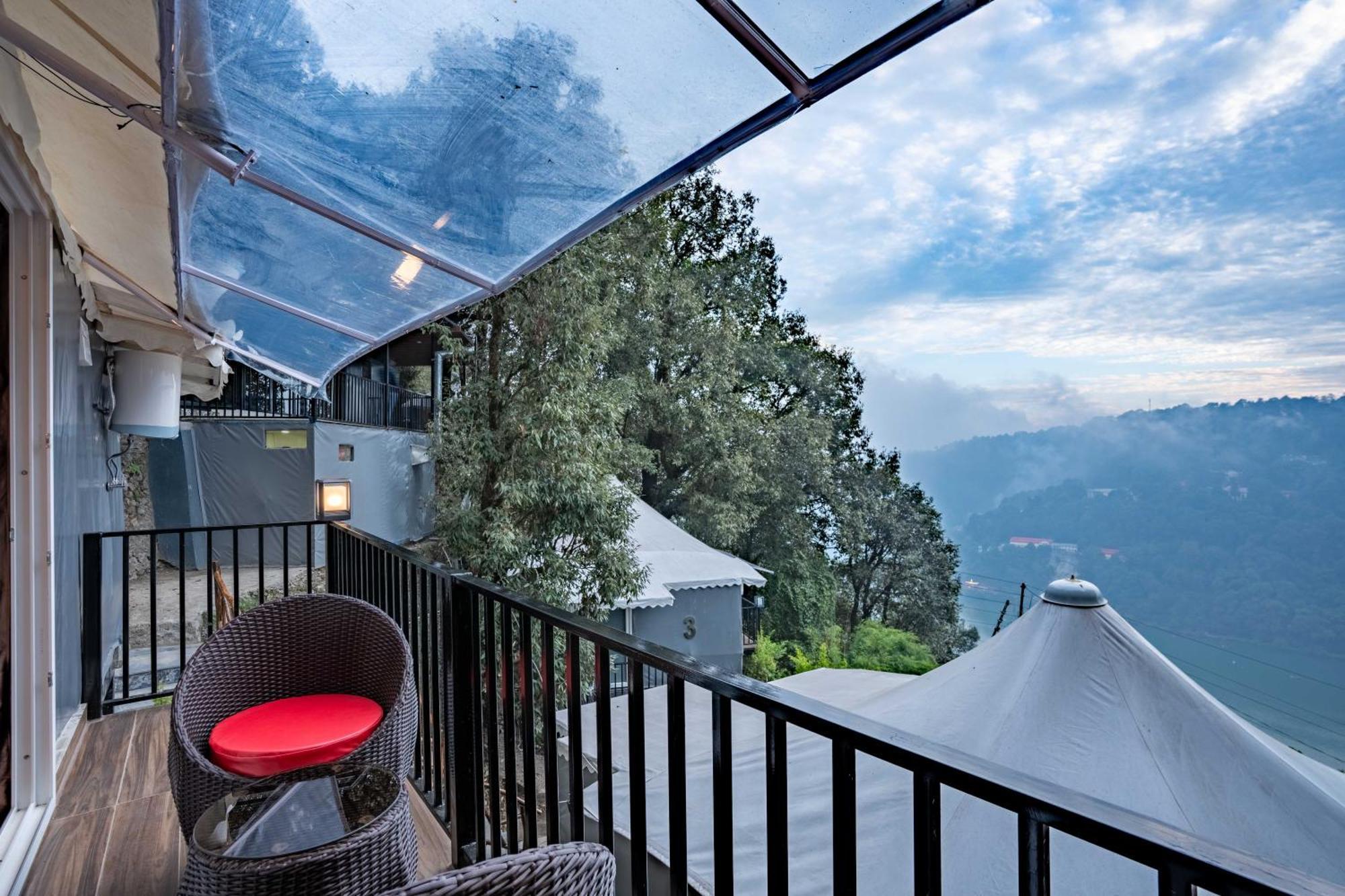 The Whispering Oaks Hotell Nainital Eksteriør bilde